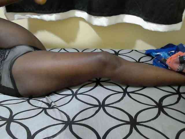 Ebonyprincess14 webcam