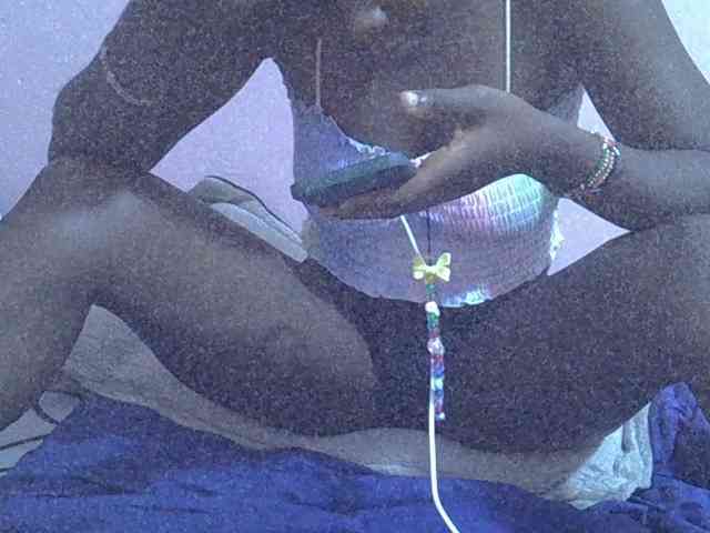 Ebonyprincess14 webcam