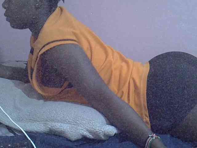 Ebonyprincess14 webcam