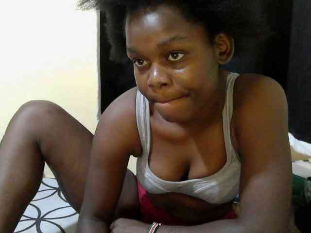 Ebonyprincess14 webcam