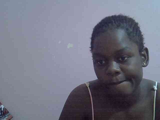 Ebonyprincess14 webcam