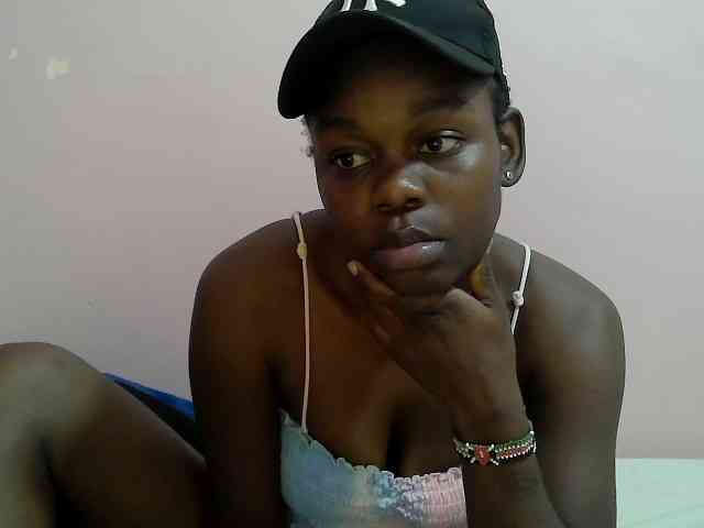 Ebonyprincess14 webcam