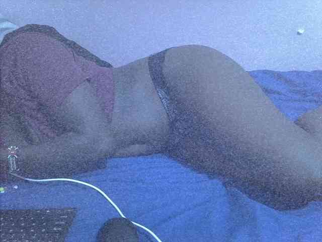 Ebonyprincess14 webcam