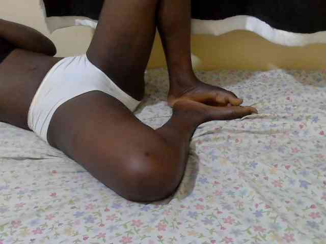 Ebonyprincess14 webcam