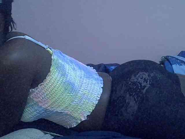 Ebonyprincess14 webcam