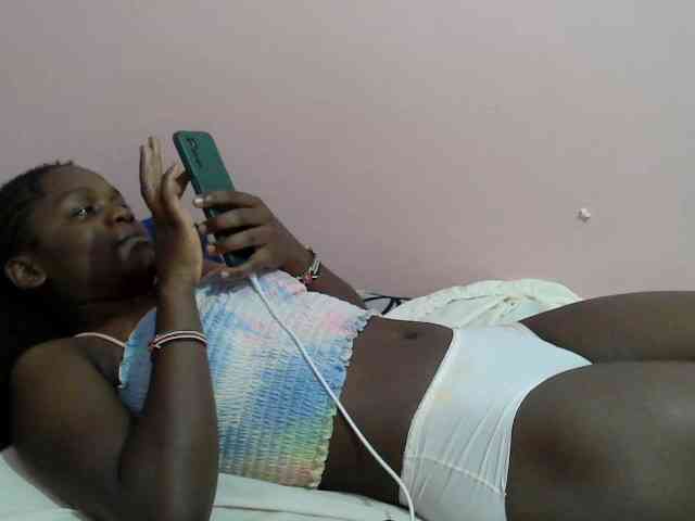 Ebonyprincess14 Ebonyprincess14