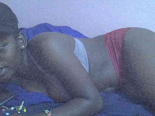 Ebonyprincess14 webcam