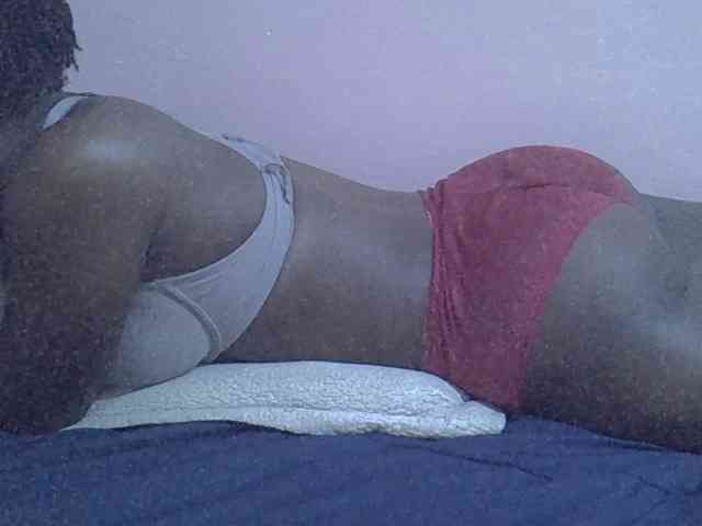 Ebonyprincess14 webcam
