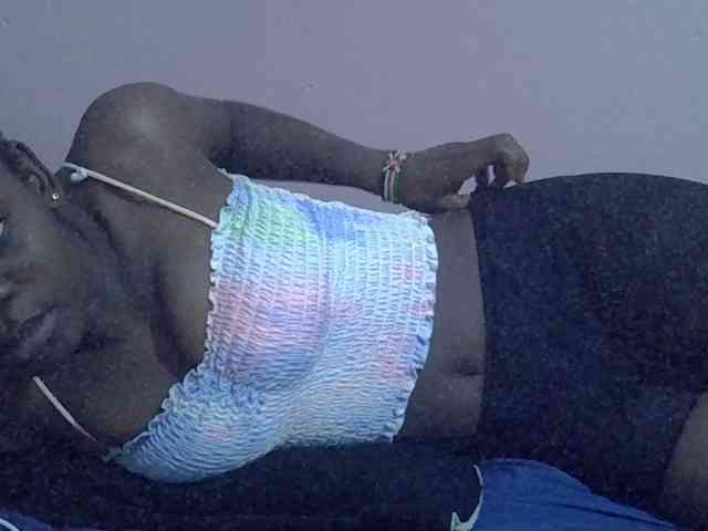 Ebonyprincess14 webcam