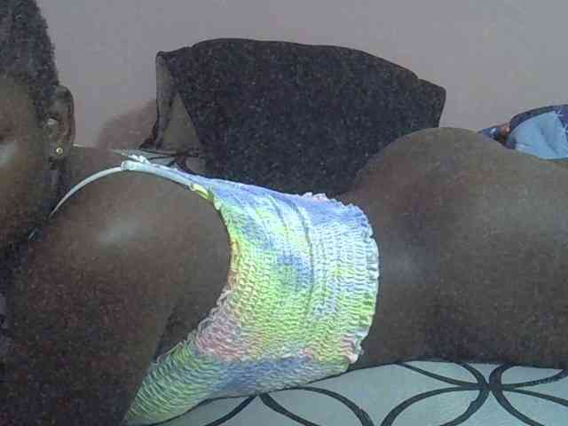 Ebonyprincess14 webcam
