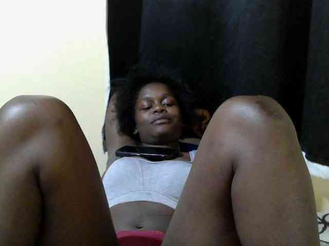 Ebonyprincess14 webcam