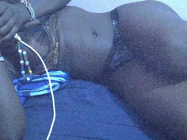 Ebonyprincess14 webcam