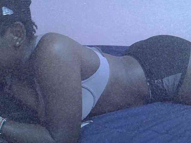 Ebonyprincess14 webcam