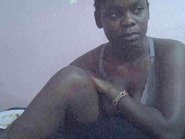 Ebonyprincess14 webcam