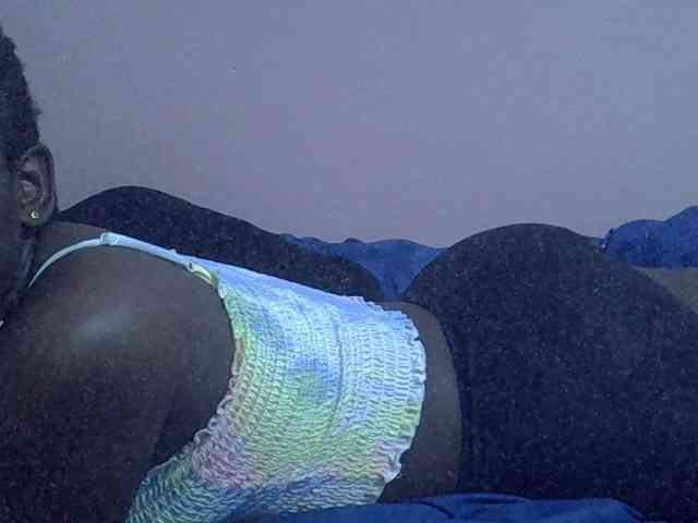 Ebonyprincess14 webcam