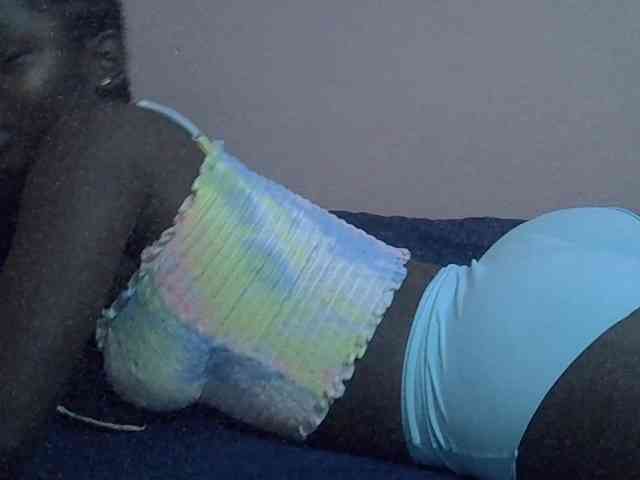 Ebonyprincess14 webcam