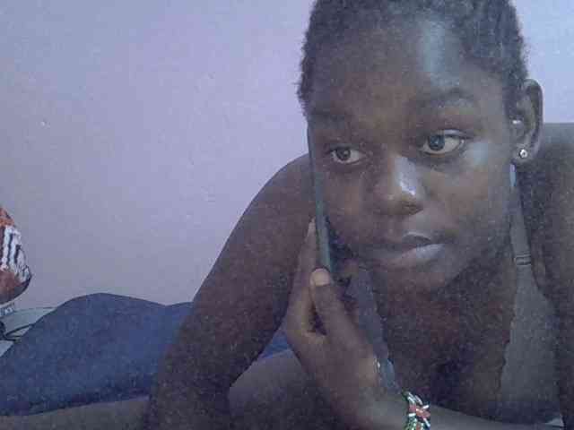 Ebonyprincess14 webcam