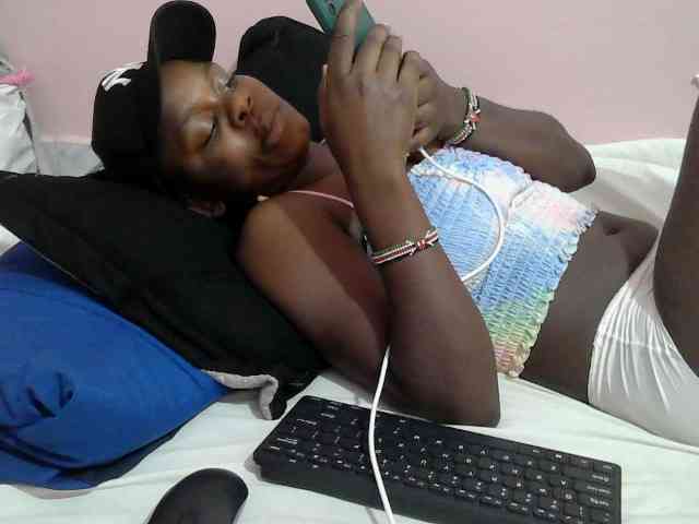 Ebonyprincess14 webcam