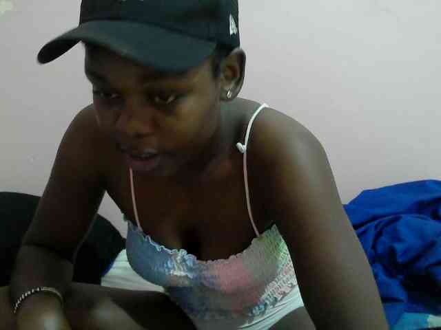 Ebonyprincess14 webcam