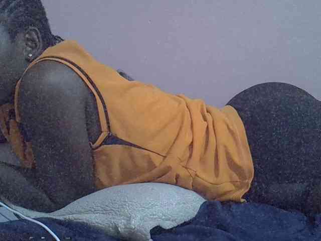 Ebonyprincess14 webcam