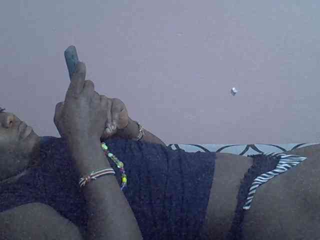 Ebonyprincess14 webcam