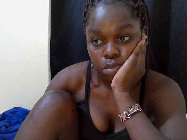 Ebonyprincess14 webcam