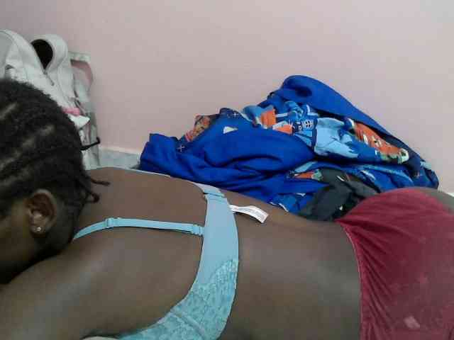 Ebonyprincess14 webcam