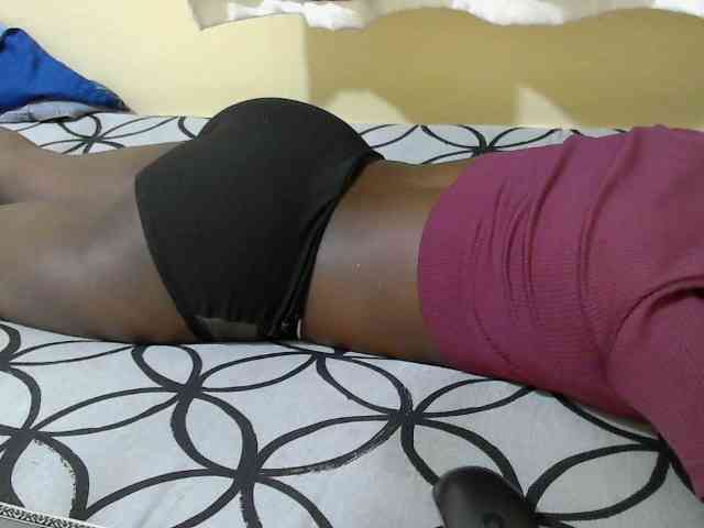 Ebonyprincess14 webcam