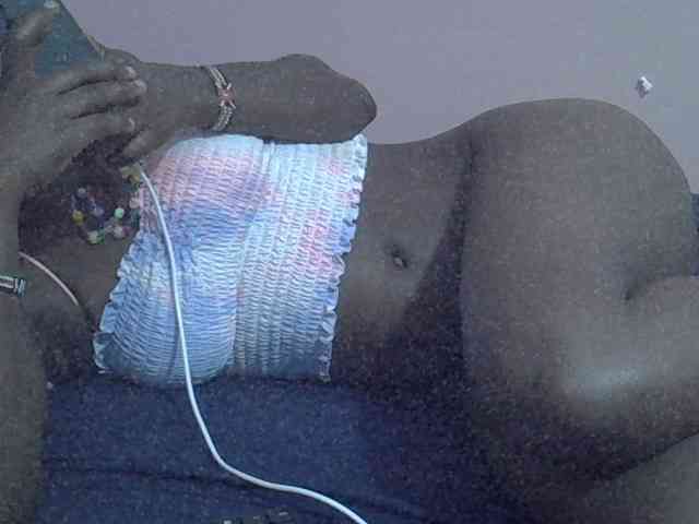 Ebonyprincess14 webcam