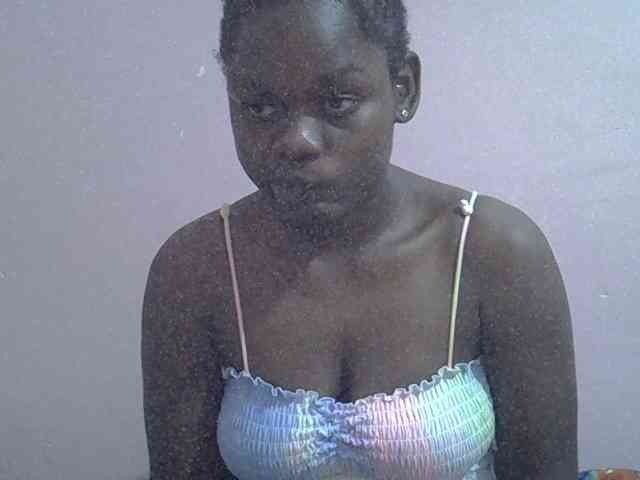 Ebonyprincess14 webcam