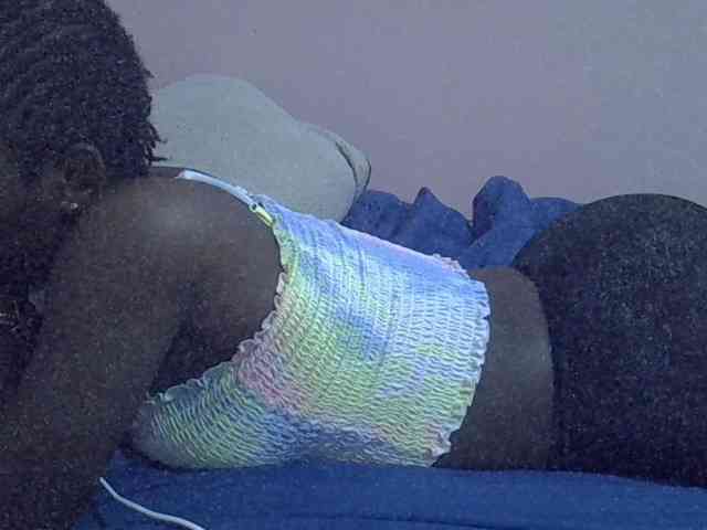 Ebonyprincess14 webcam