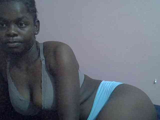 Ebonyprincess14 webcam