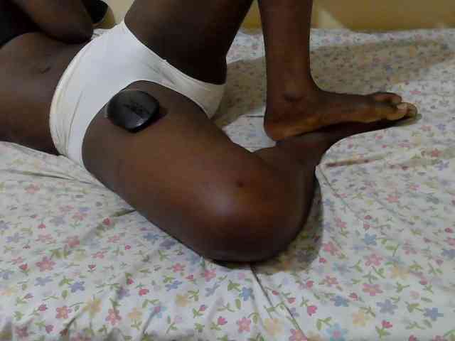 Ebonyprincess14 webcam