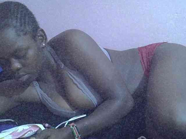 Ebonyprincess14 webcam