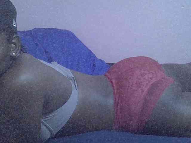Ebonyprincess14 webcam