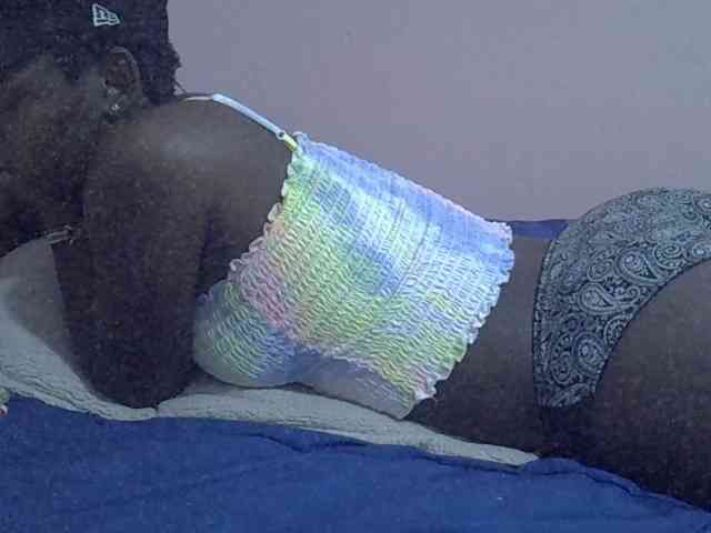 Ebonyprincess14 webcam