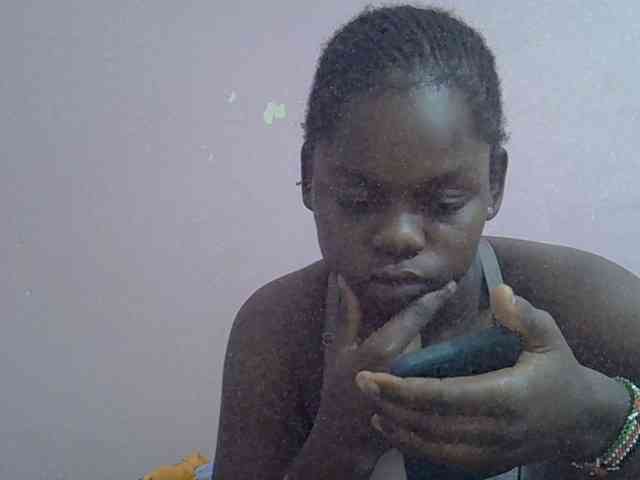 Ebonyprincess14 webcam