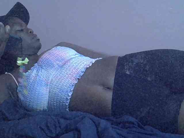 Ebonyprincess14 webcam