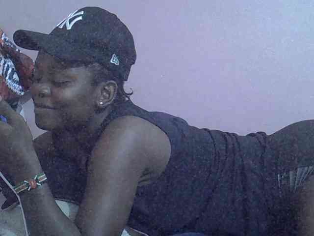 Ebonyprincess14 webcam