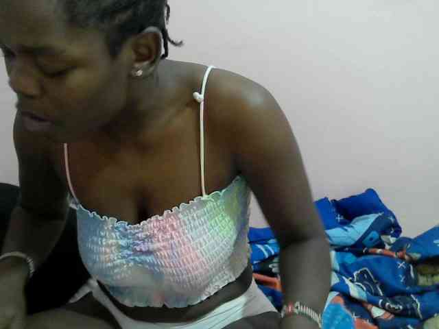 Ebonyprincess14 webcam