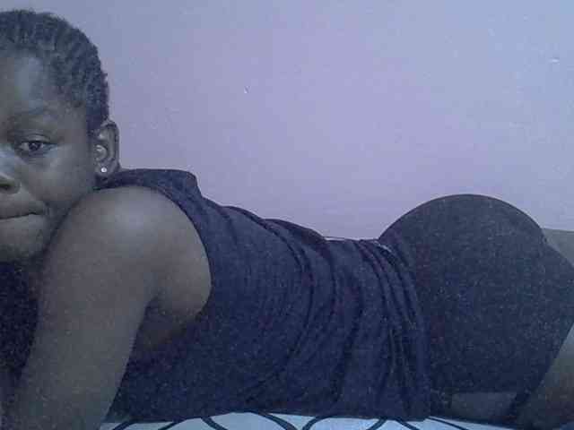 Ebonyprincess14 webcam