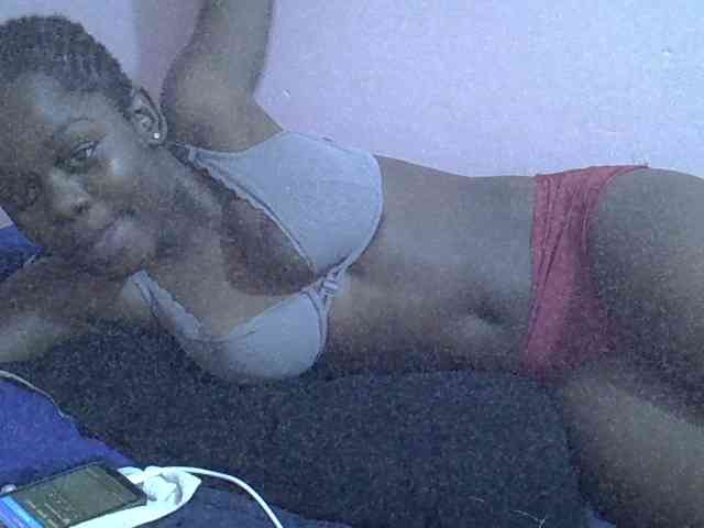 Ebonyprincess14 webcam