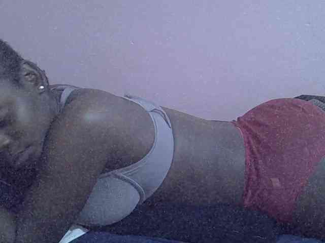 Ebonyprincess14 webcam