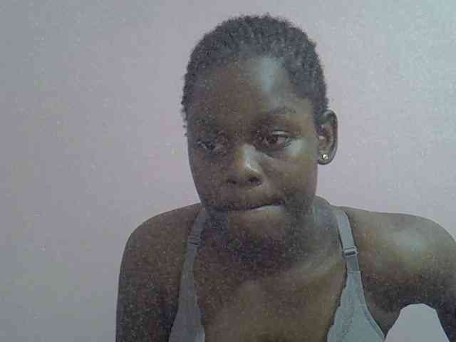 Ebonyprincess14 webcam