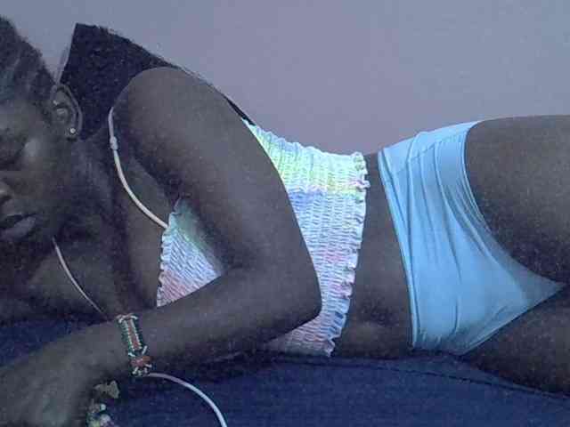 Ebonyprincess14 webcam