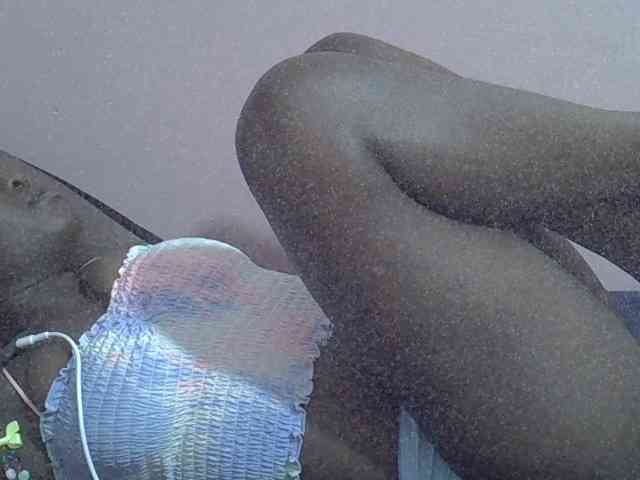 Ebonyprincess14 webcam
