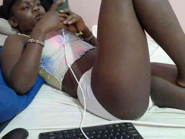 Ebonyprincess14 webcam