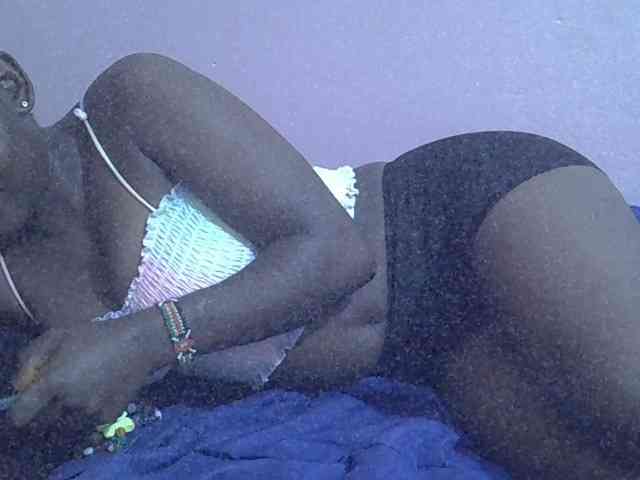 Ebonyprincess14 webcam