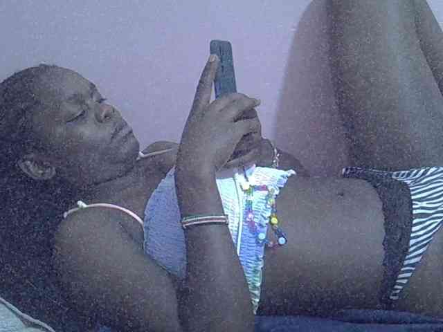 Ebonyprincess14 webcam