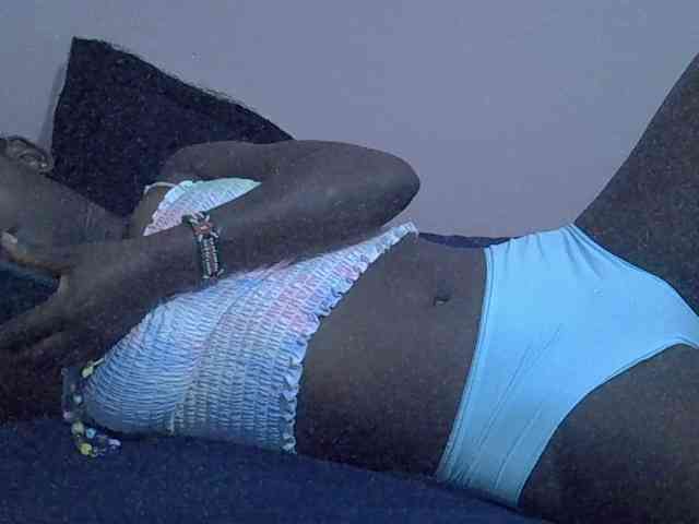 Ebonyprincess14 webcam